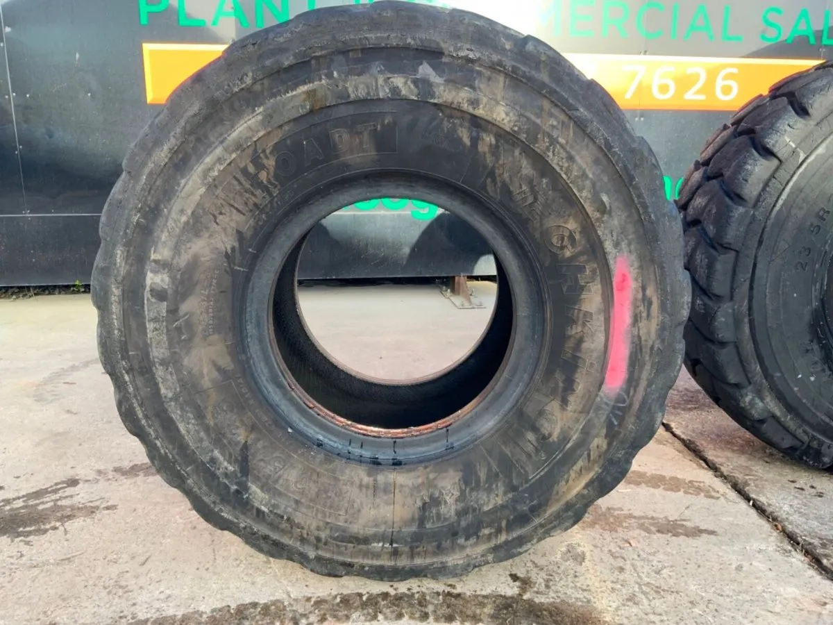 23.5 x 25 RADIAL DUMP TRUCK / LOADER TYRES....12 - Image 2