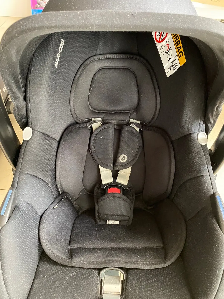 Baby Car Seat and Base - Image 3