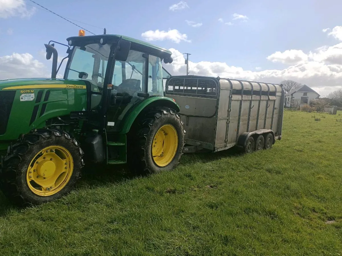 John Deere 5075m - Image 2