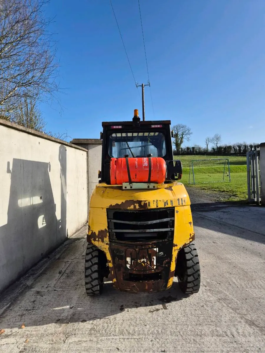 Cat Forklift Gas 4.5 tonne - Image 4