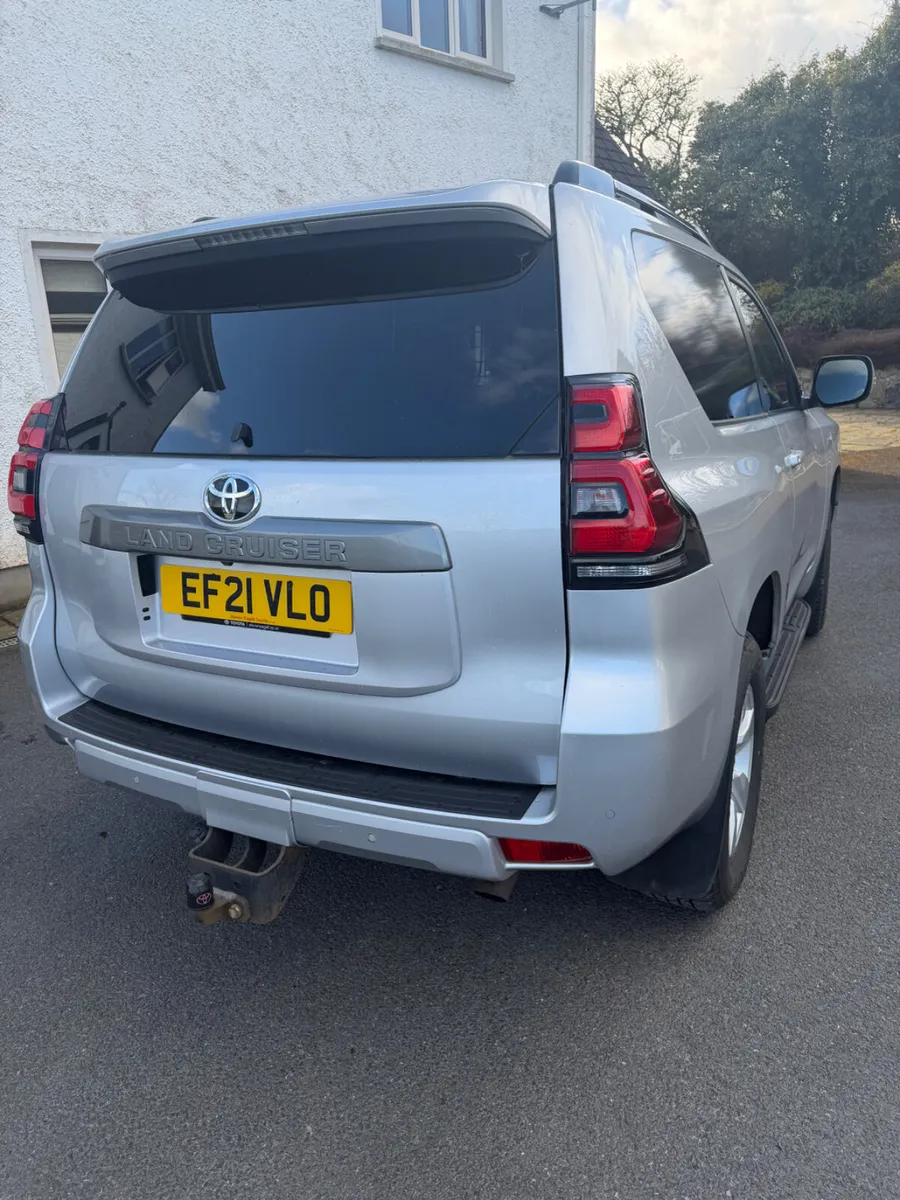 Toyota Land Cruiser - Image 2