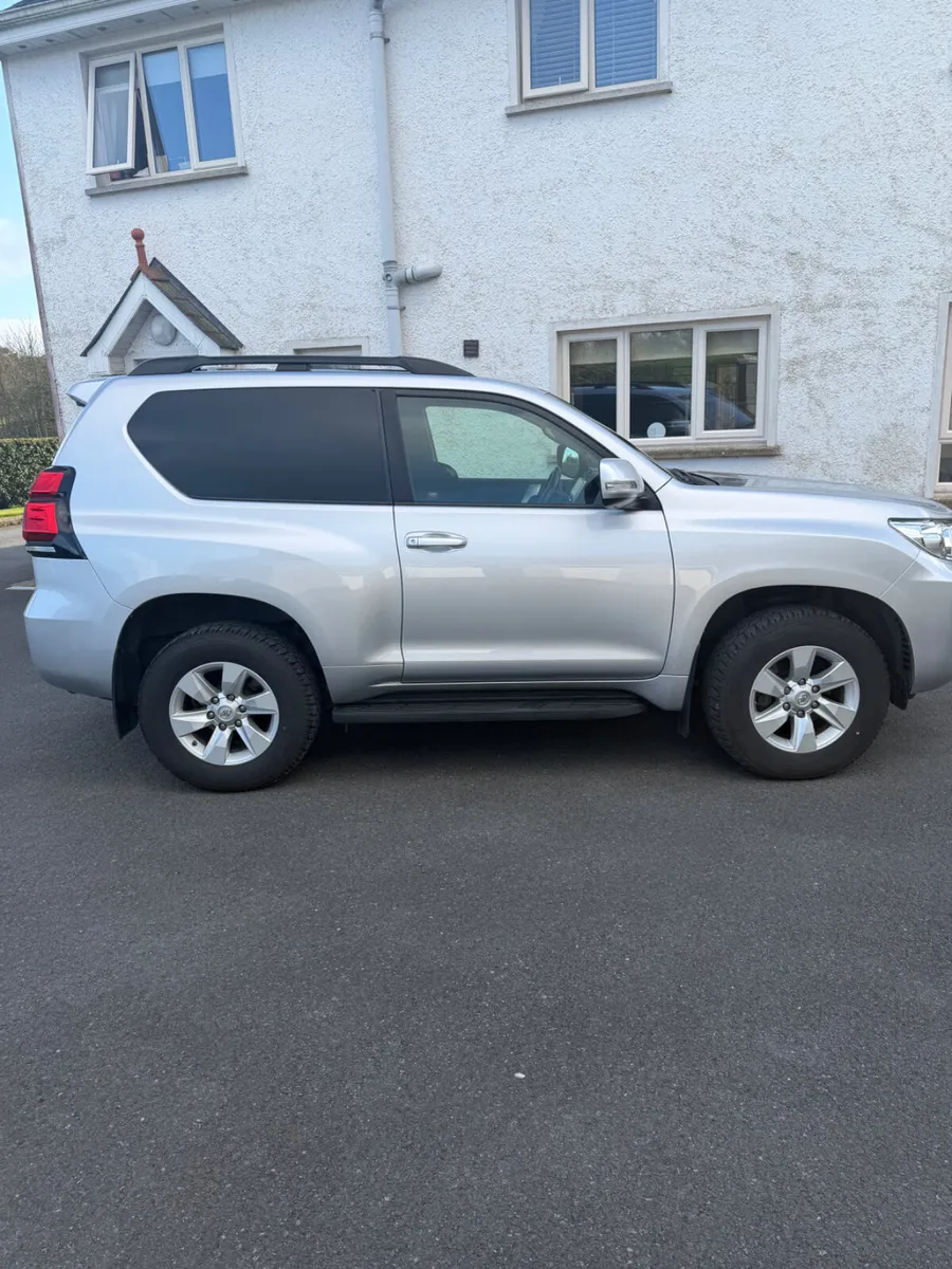 Toyota Land Cruiser - Image 4