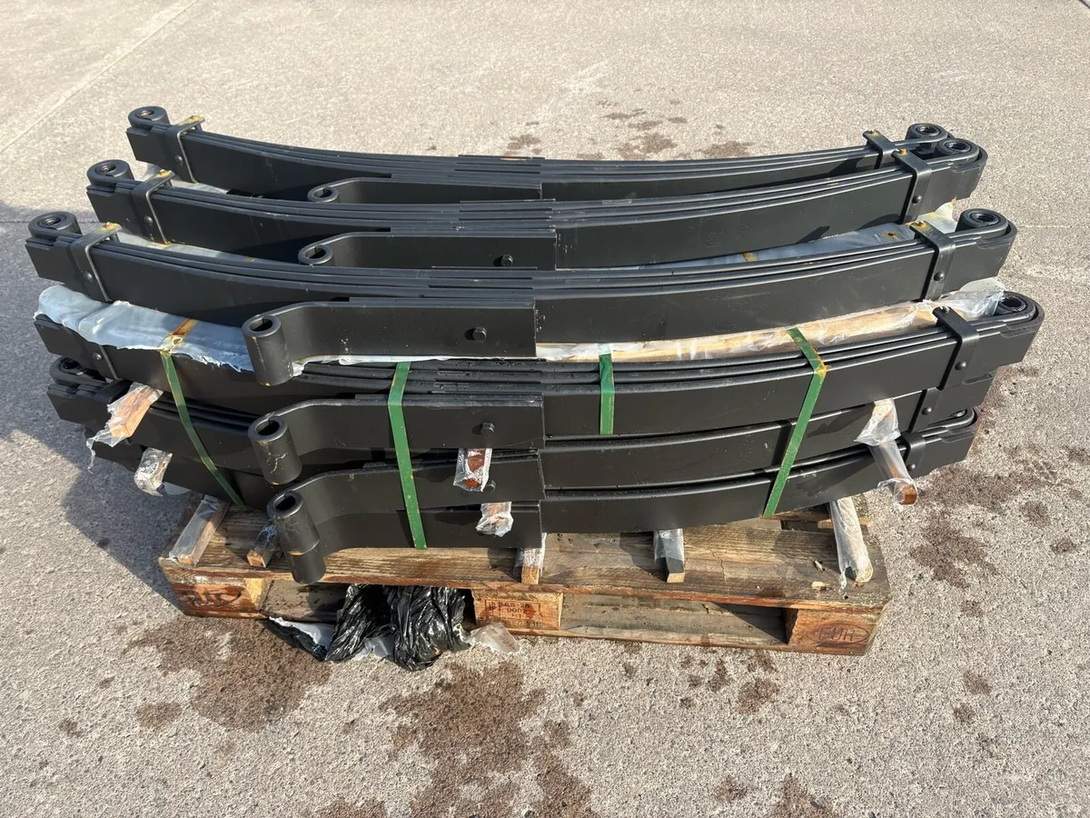 Hino truck parts - Image 1