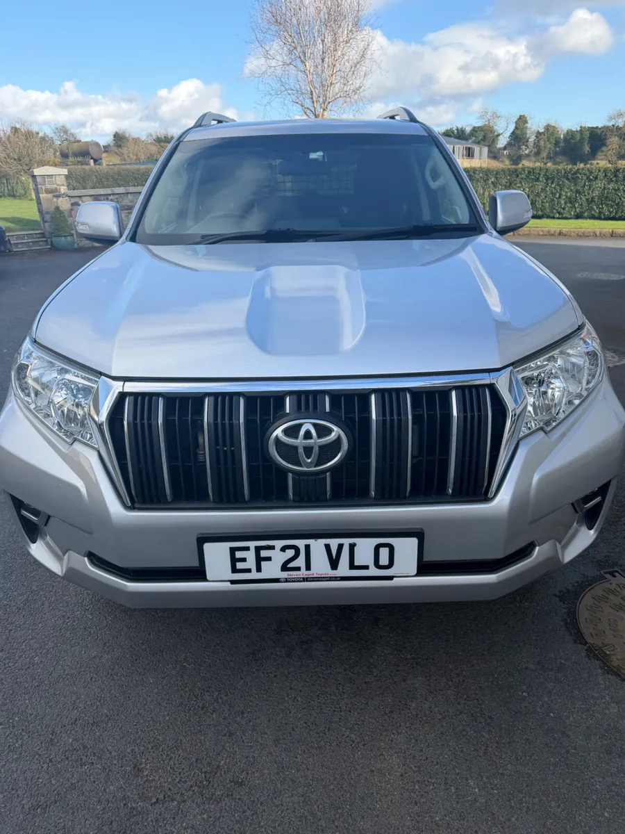 Toyota Land Cruiser - Image 3