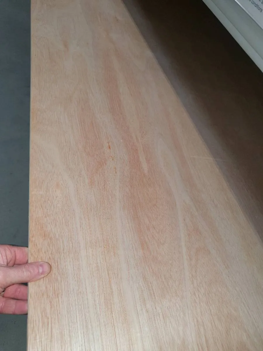 Sheets of ply - Image 3