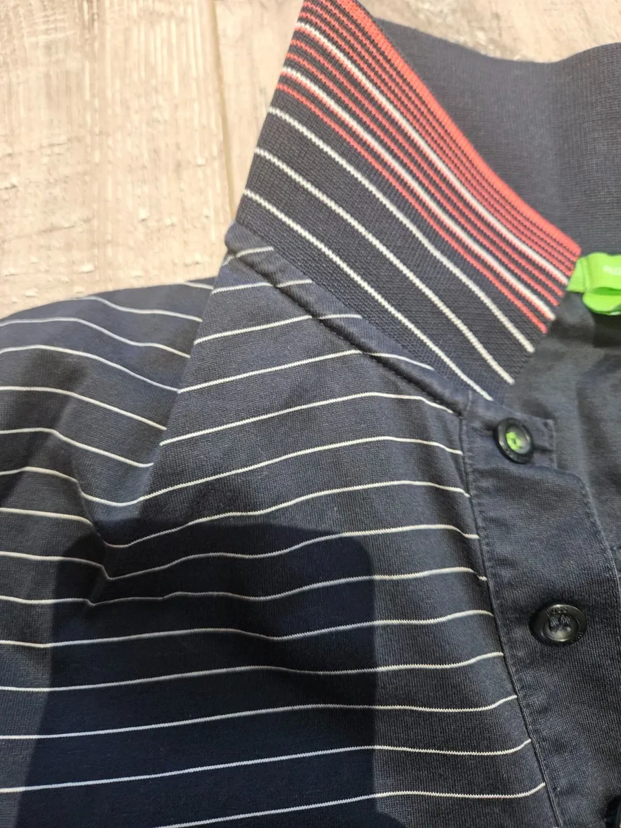 Hugo Boss T shirt - Image 4