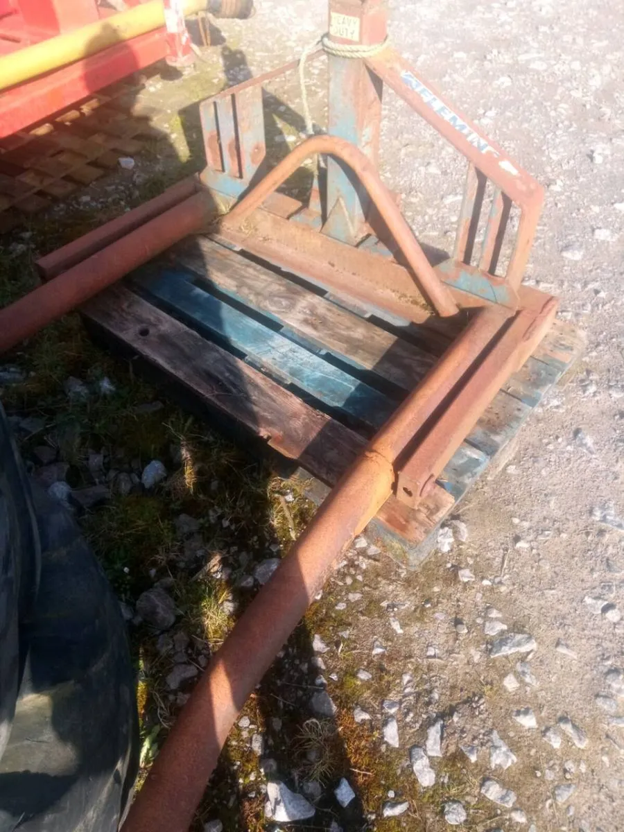 Macerator,tyres,Bale lifter - Image 4