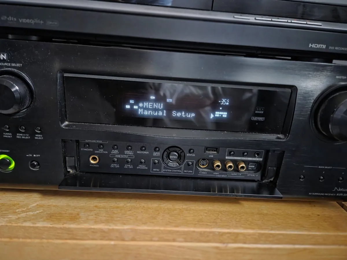 Denon.avr.radio. digital and analogue inputs.Desig - Image 1