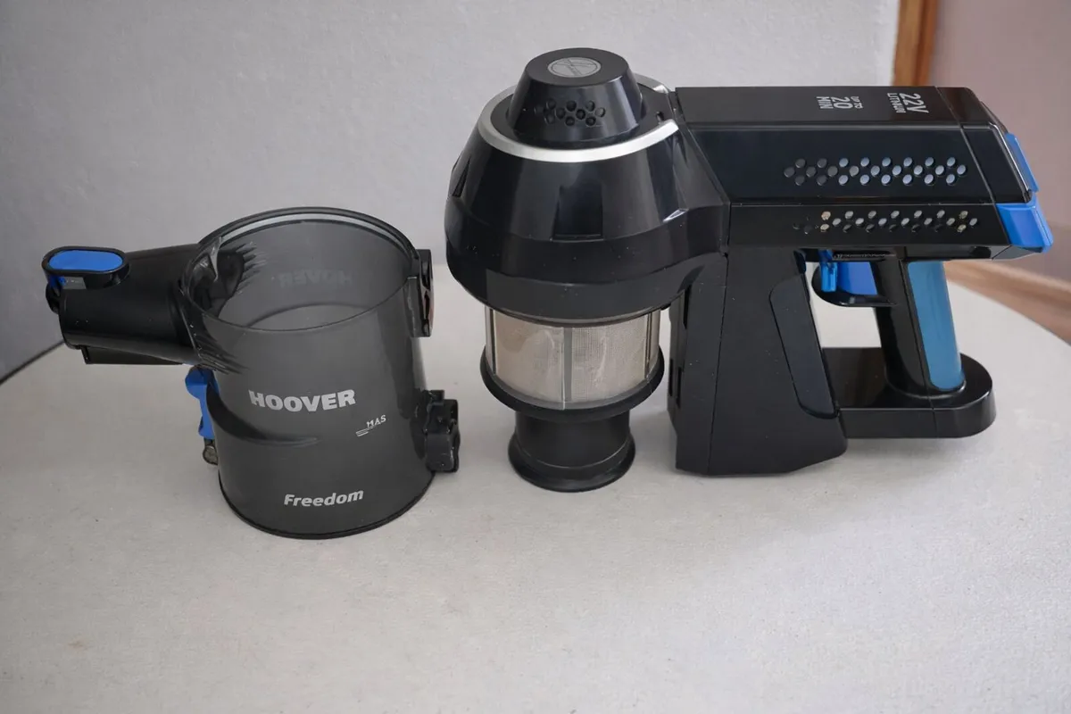 Hoover Cordless Vacuum 22V – Fully Working – Ready - Image 2
