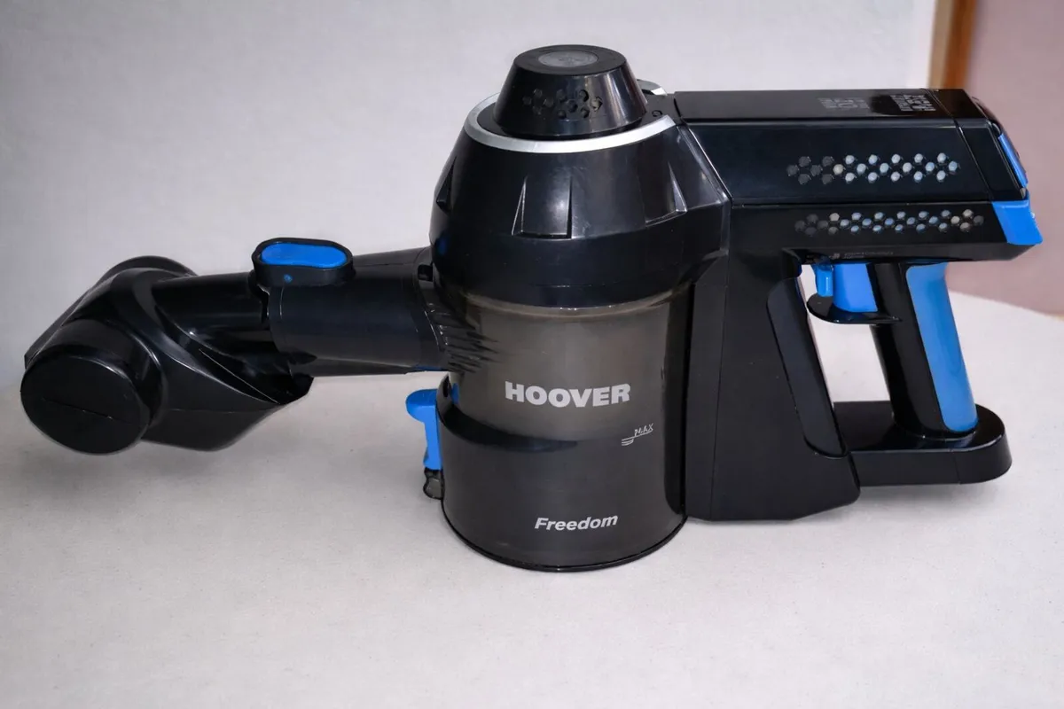 Hoover Cordless Vacuum 22V – Fully Working – Ready - Image 3