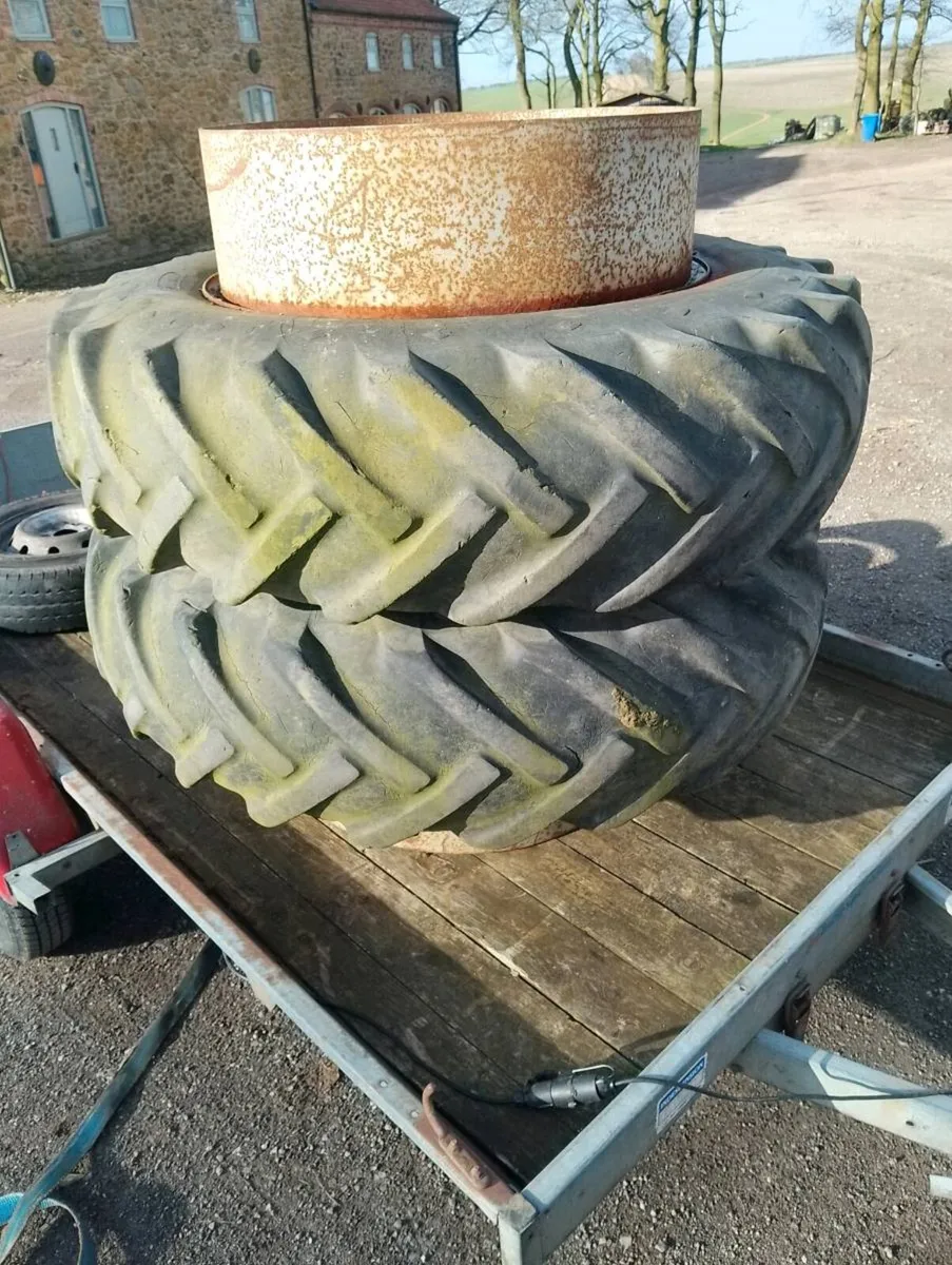16.9 34 duals wheels & 420 85 35 tyre as new - Image 1