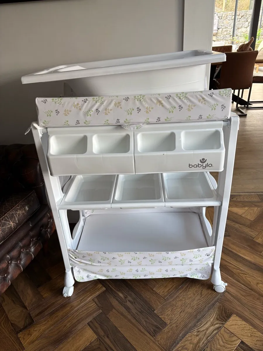 Babylo Changing table - Image 3