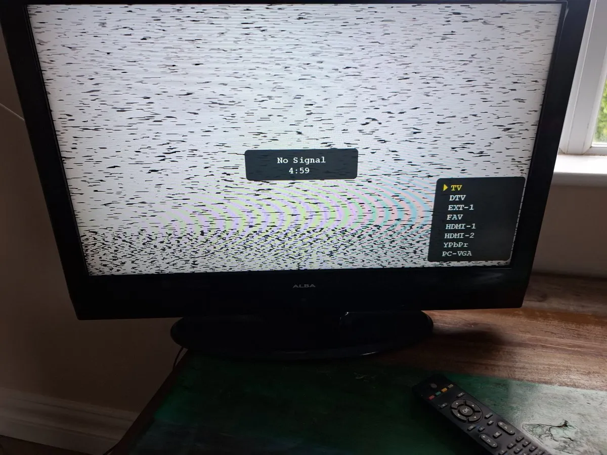 Free 26 " TV - Image 2