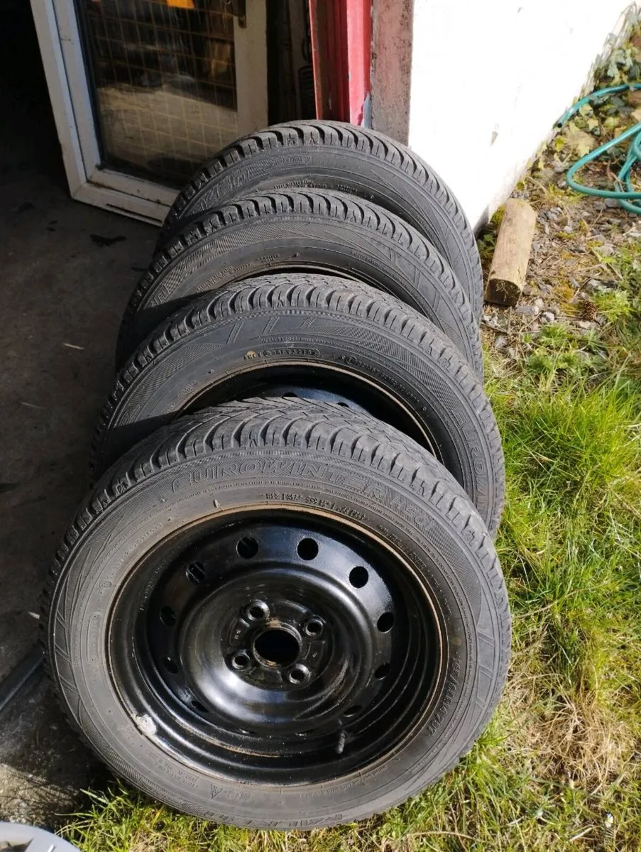 4 wheels 14" 165/65 of a Suzuki - Image 1