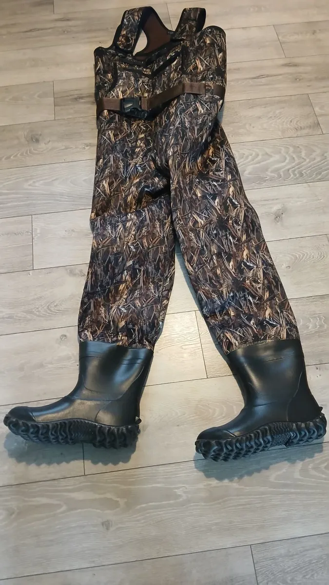 Brand new Fishing Chest waders - Image 1