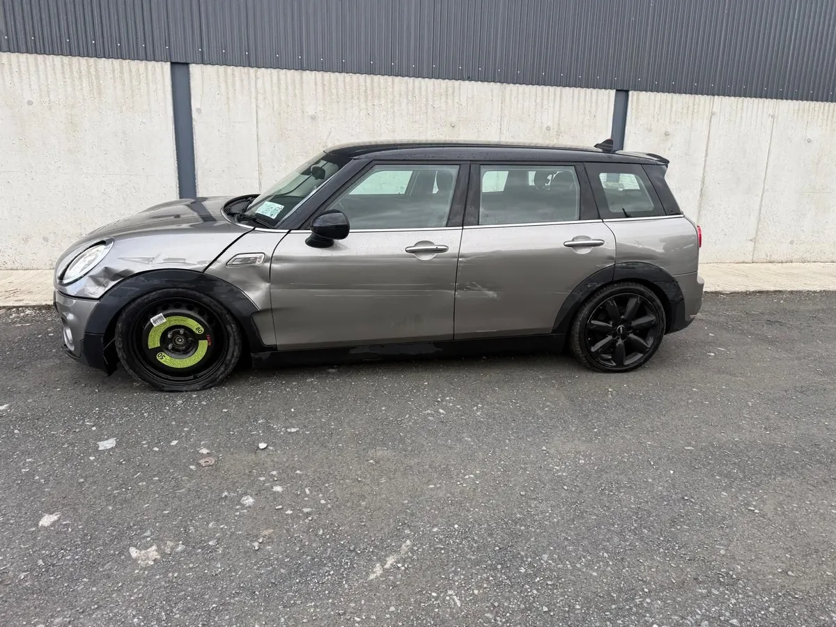2019 Mini Cooper S Estate Cat D - Image 4