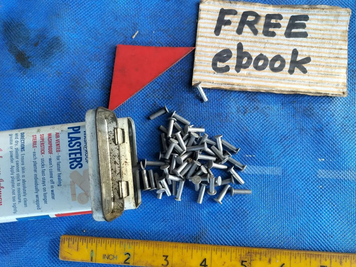 100 Rivets in a Tin Box - Image 1