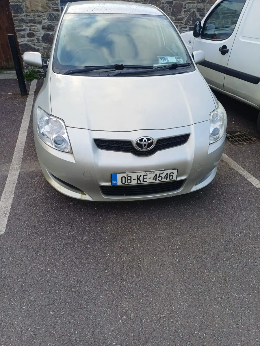 Toyota Auris 2008 - Image 1