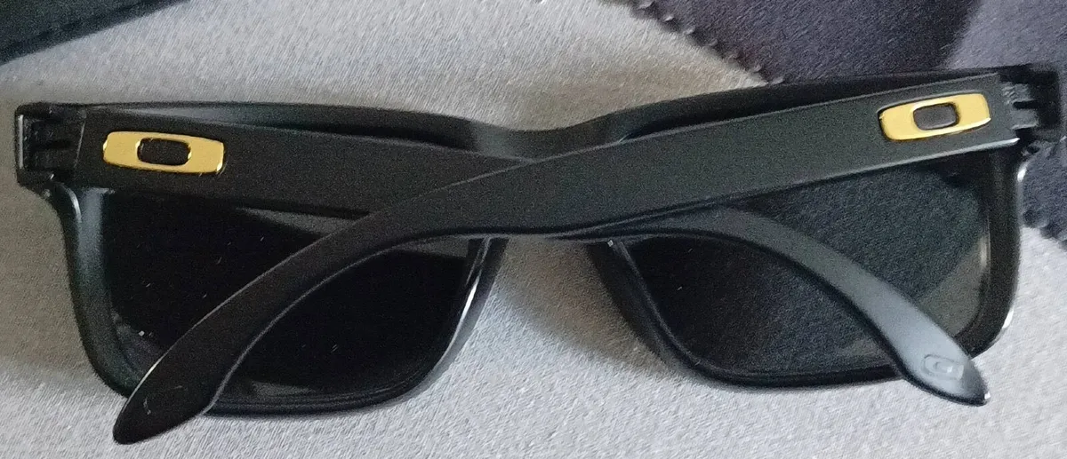 Oakley Holbrook XL Square Sunglasses - Image 2