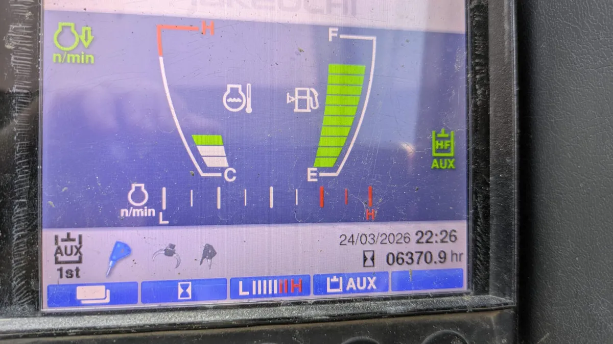 TAKEUCHI TB260 - 2017 - Image 3