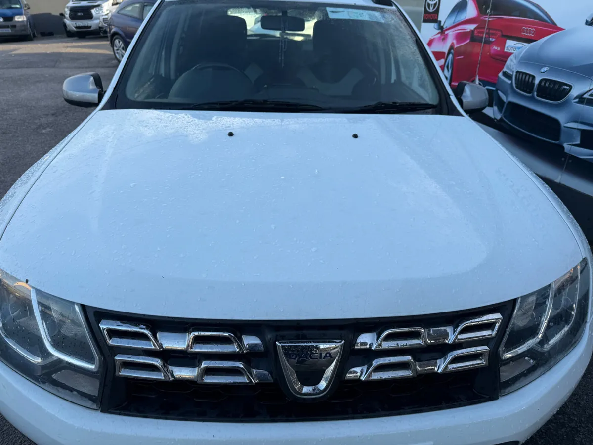 DACIA DUSTER LOW MILAGE - Image 2