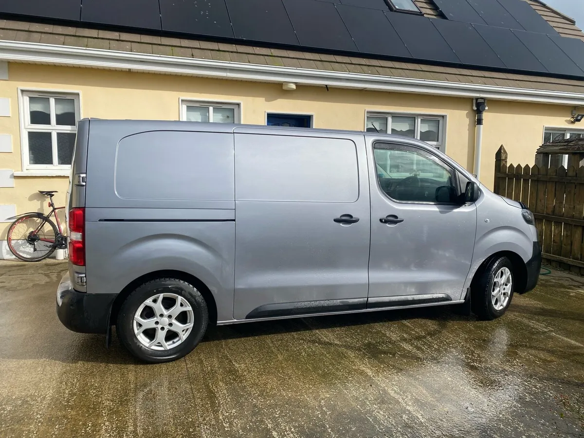 Citroen Dispatch 2021 - Image 2