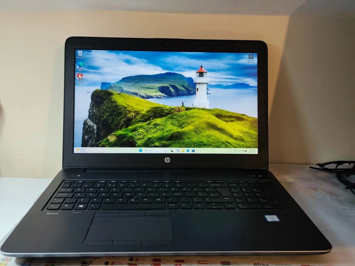 HP Zbook G4 15.6" Intel i7 7th Gen - Image 2