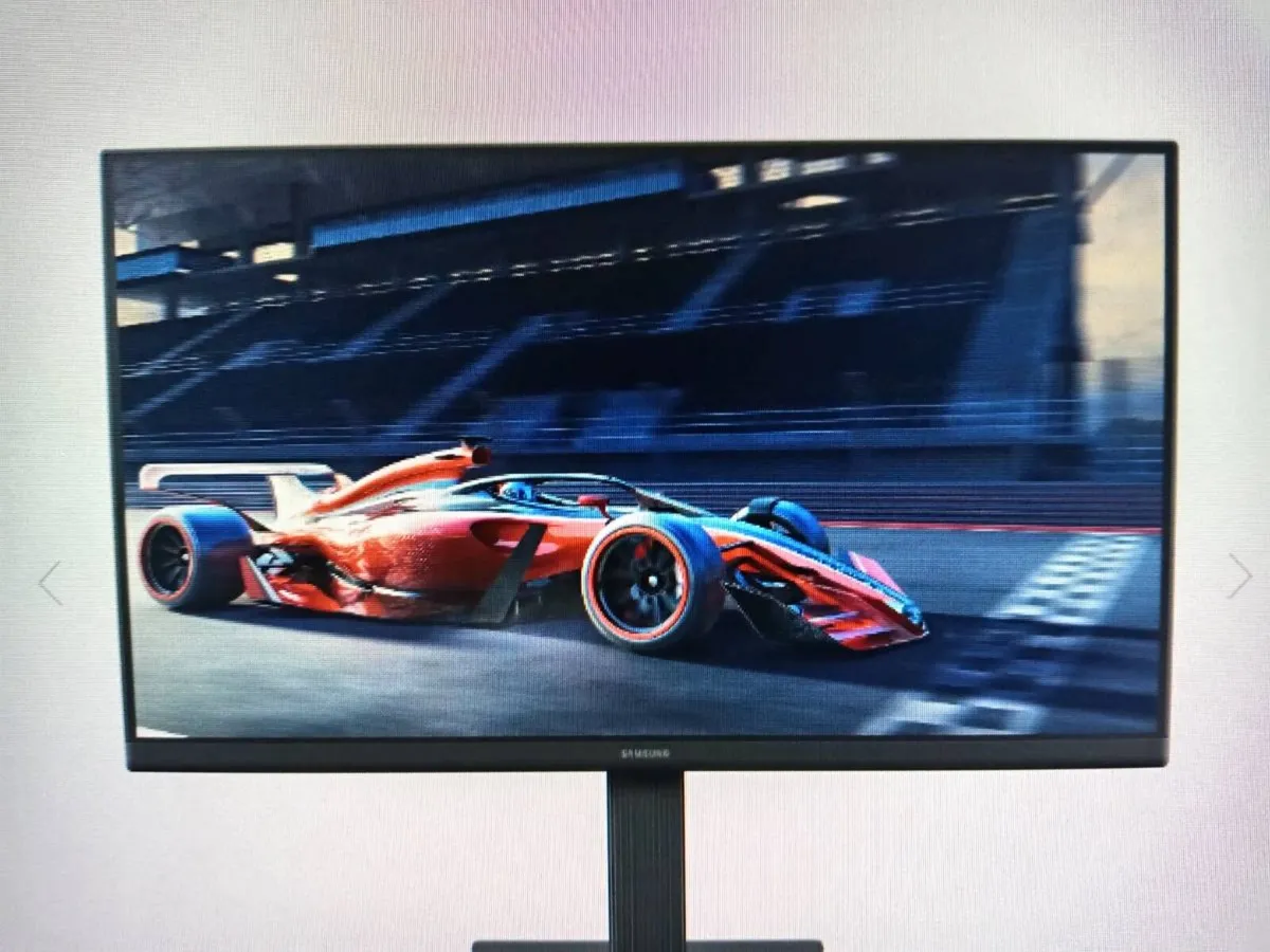 LENOVO 24 Inch MONITOR/TV/GAMING - BRAND NEW - Image 3