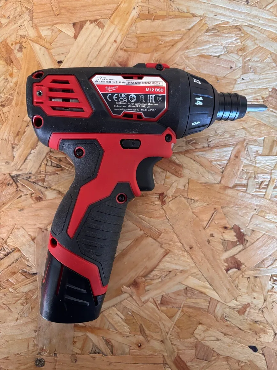 Milwaukee M12 compact Screwdriver - Image 2