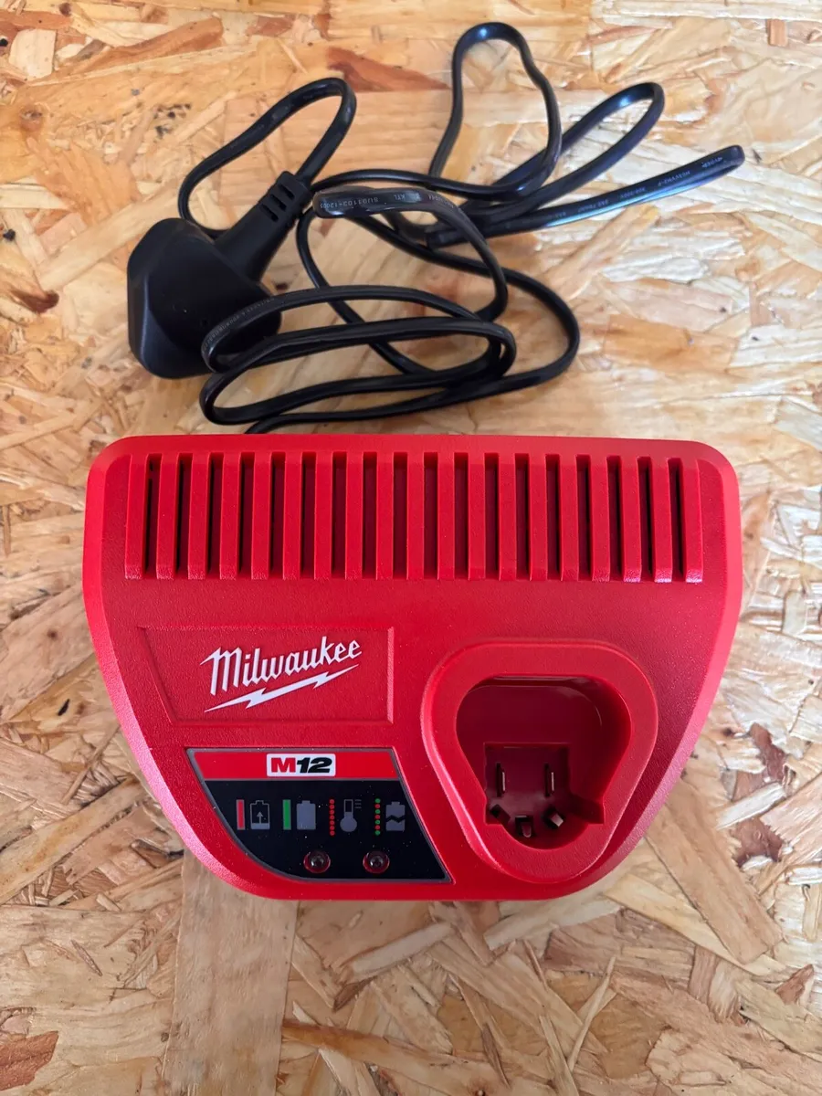 Milwaukee M12 compact Screwdriver - Image 3