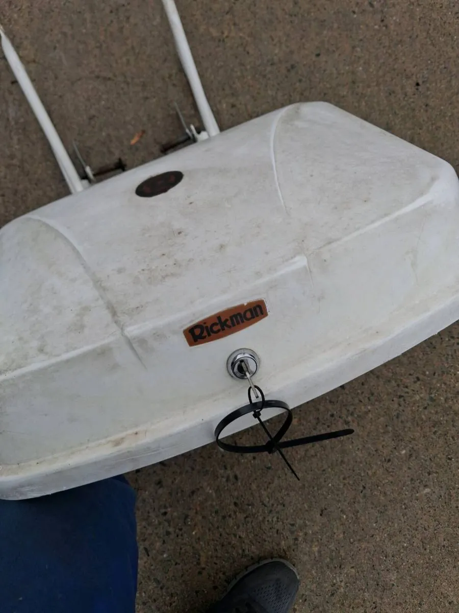 Honda c90 rack and box - Image 3