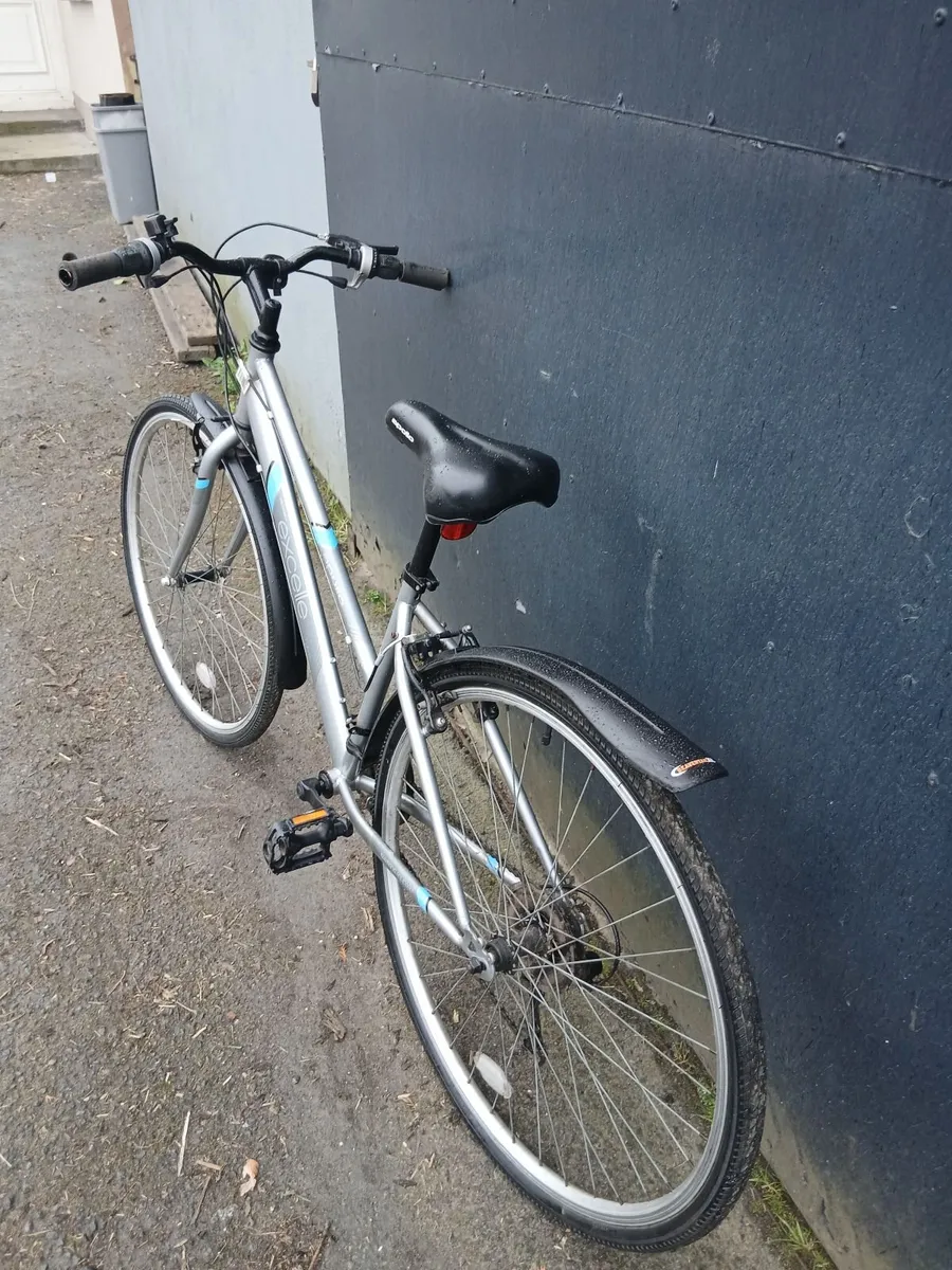 Lovely ladies bike 28inch apollo excelle - Image 3