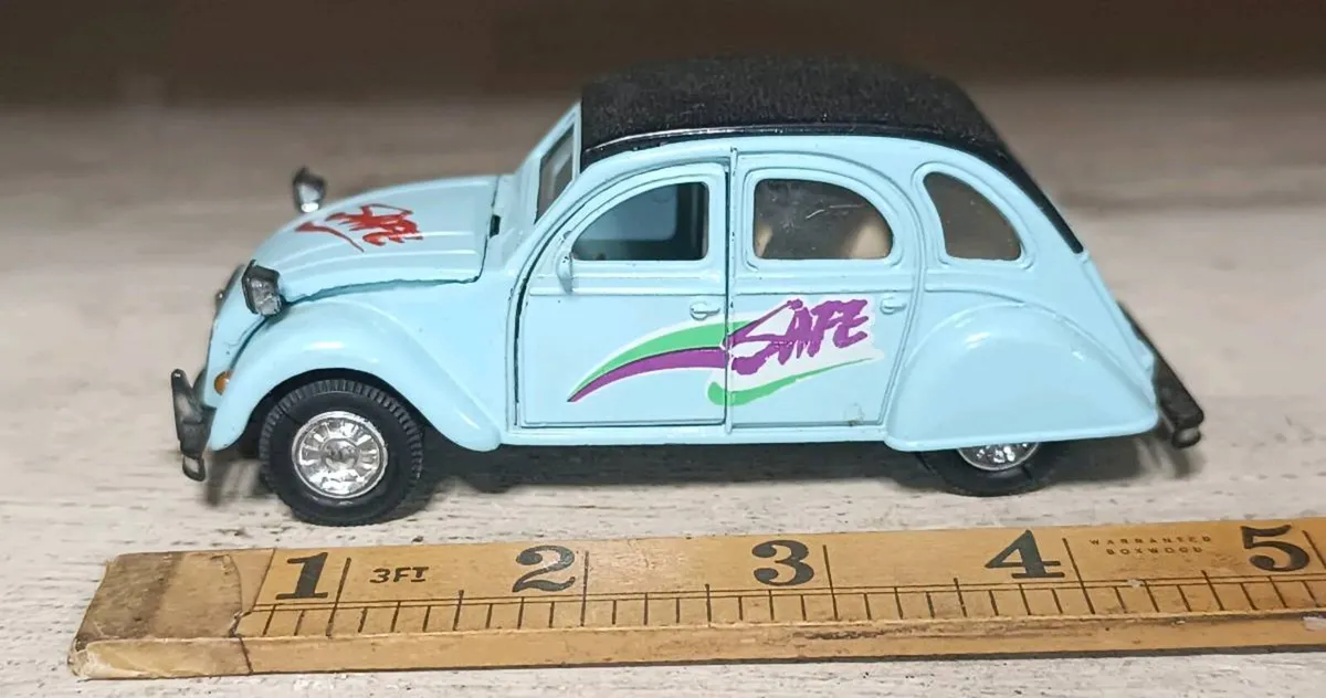 Vintage Citroen - Image 1