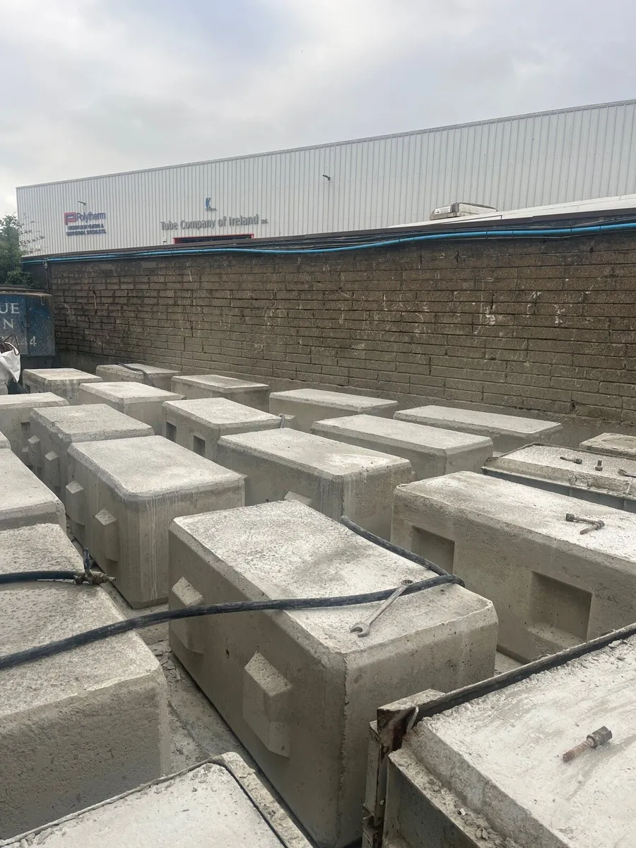 Concrete Lego Blocks - Image 3