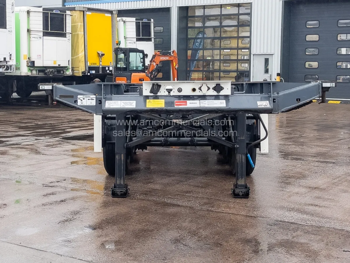 2022 KRONE SLIDING SKELETAL TRAILER - Image 2