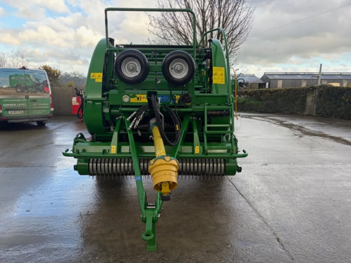McHale  f 5600 Baler - Image 2
