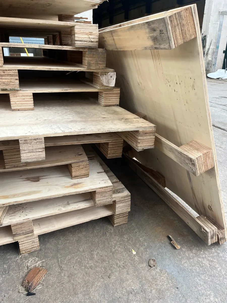 Firewood palette - Image 1