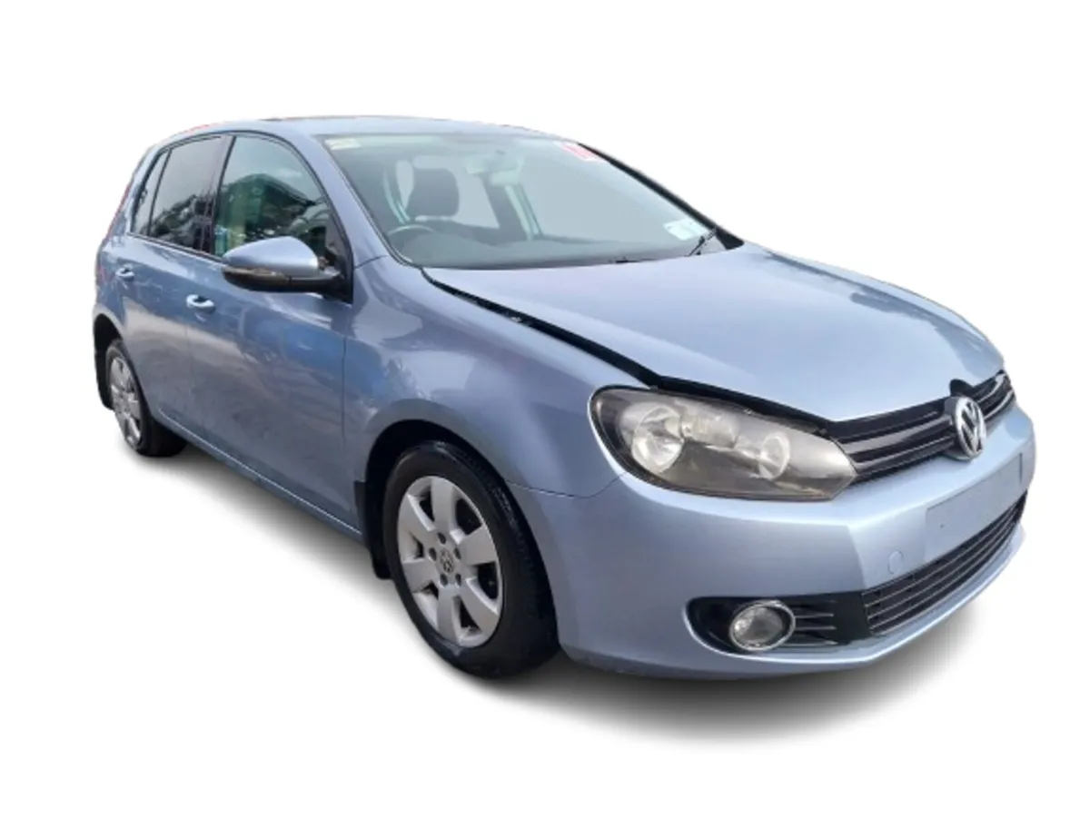 2011 VOLKSWAGEN GOLF For Breaking/Dismantling - Image 1