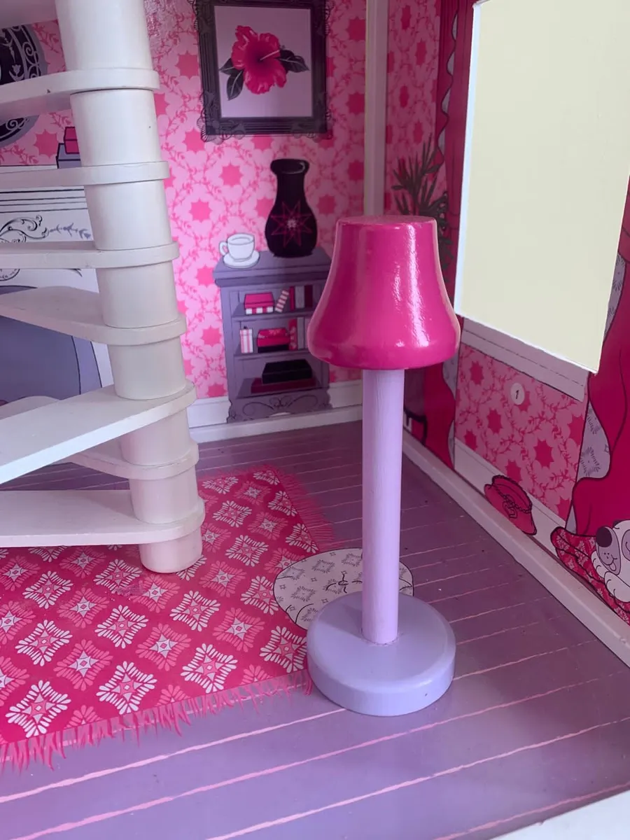 Doll's House - Image 4