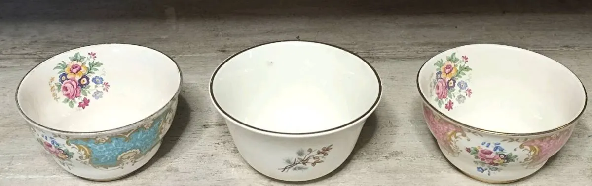 Irish Pottery - Image 1