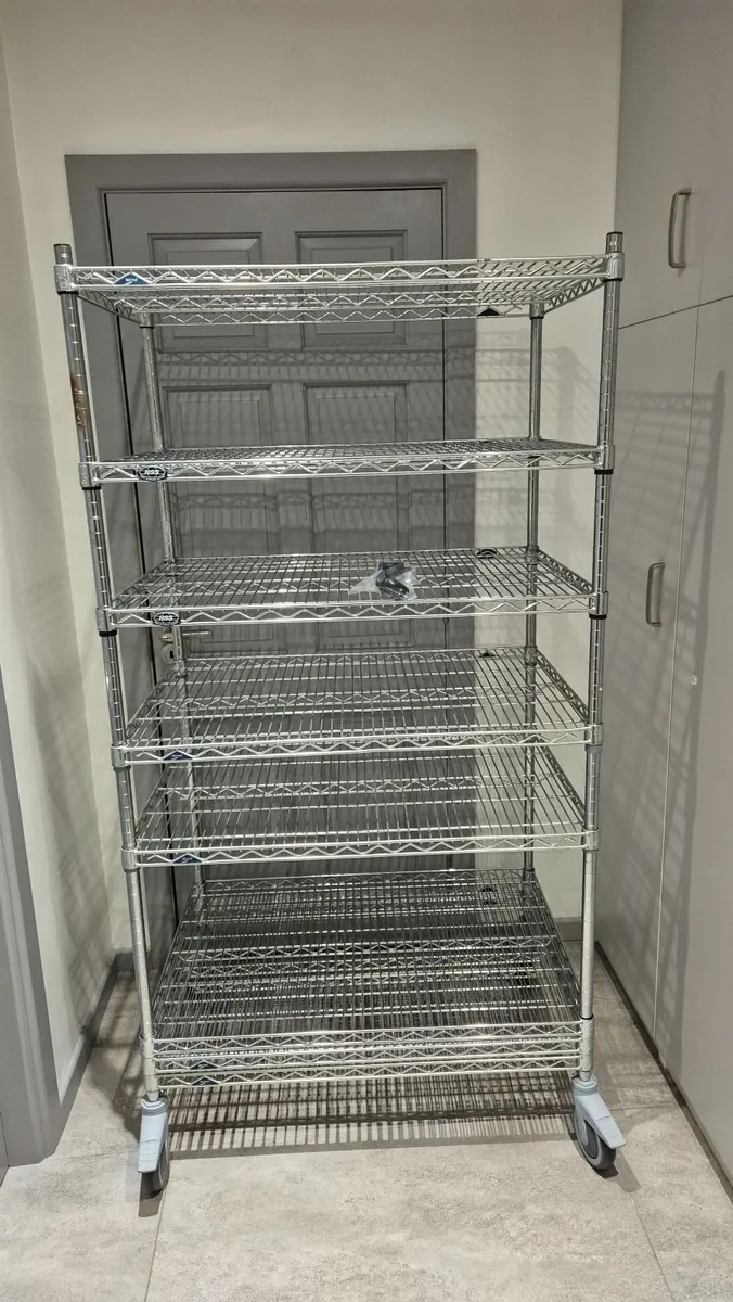 Wire shelving - Image 1