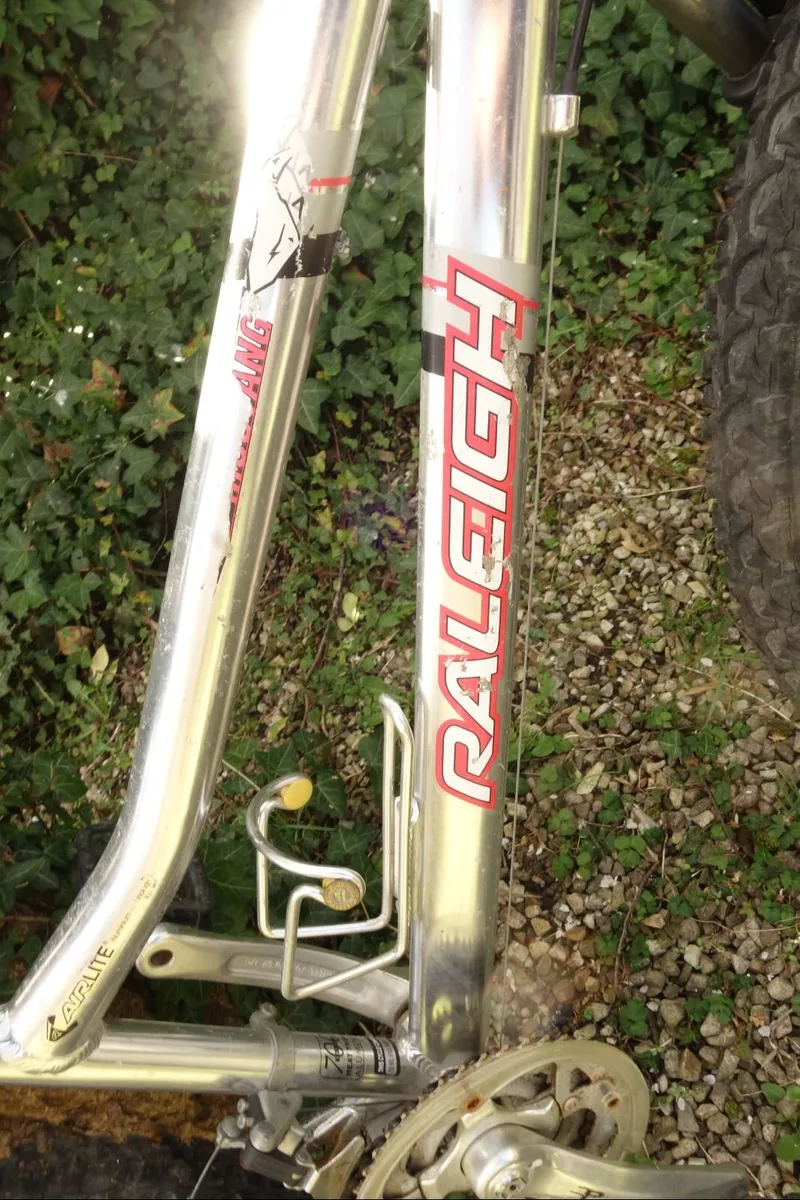 Kids Silver Raleigh mountain bike - Image 3