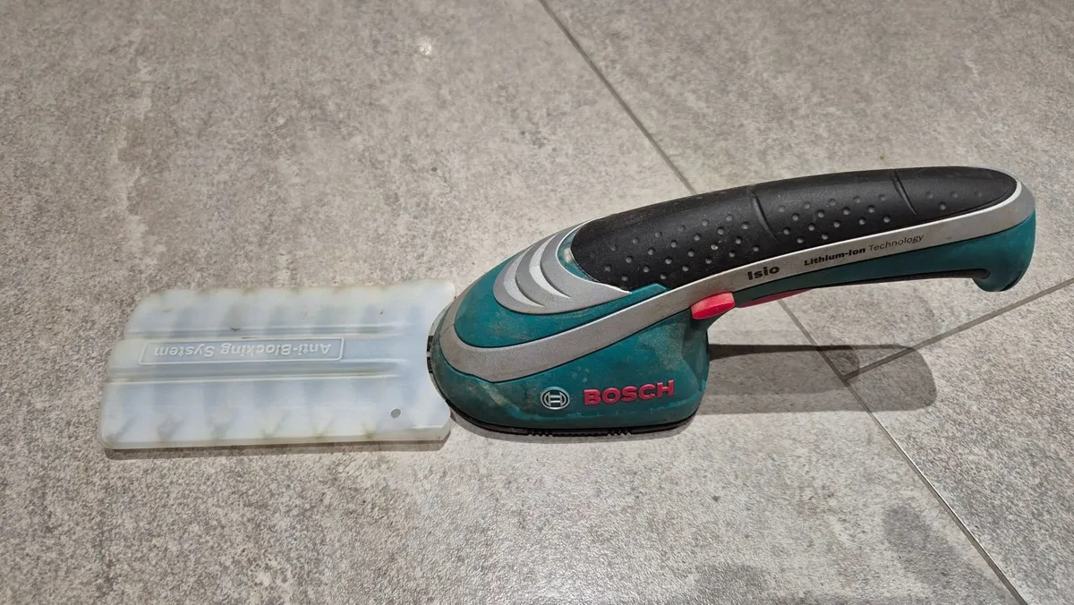 Bosch trimmer - Image 2