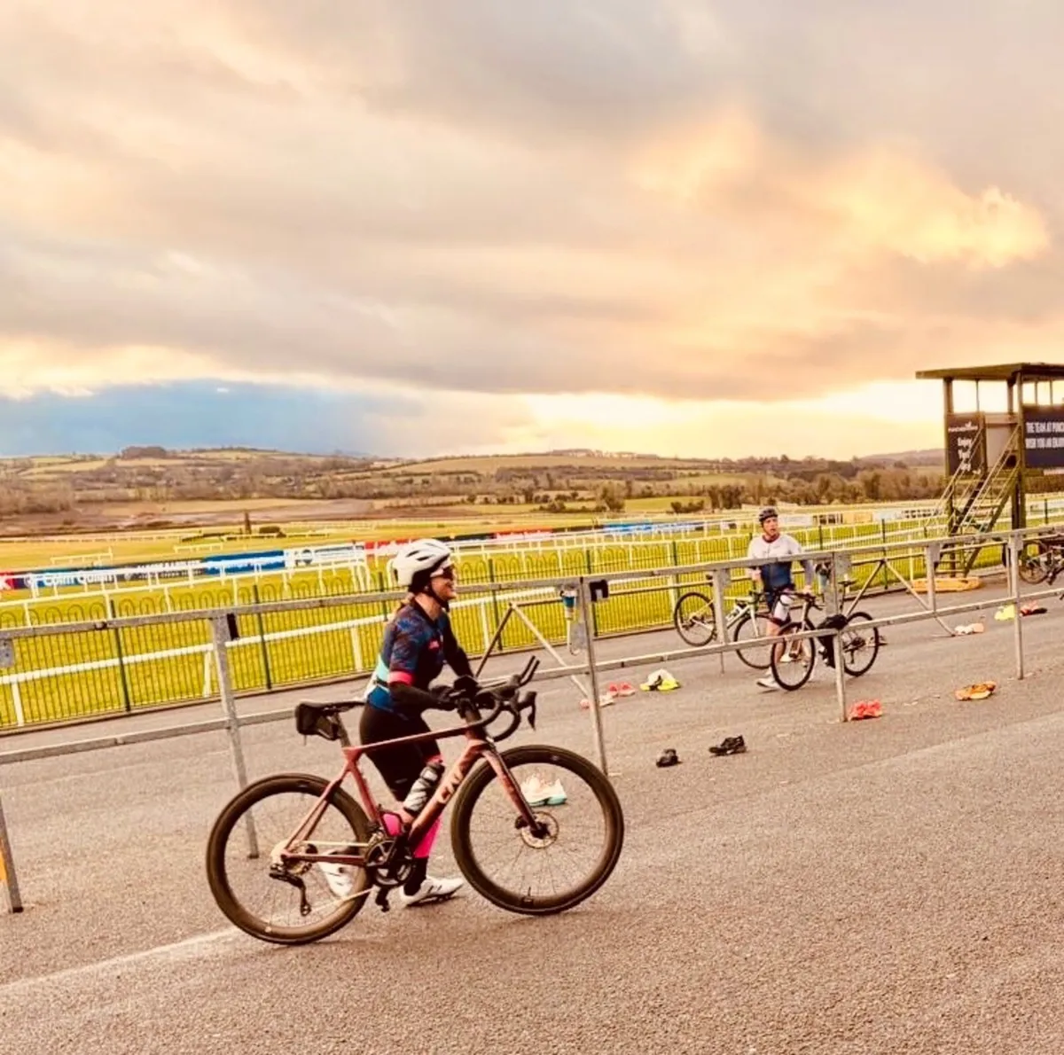 Racing bike Liv Enviliv 2025 - Image 2