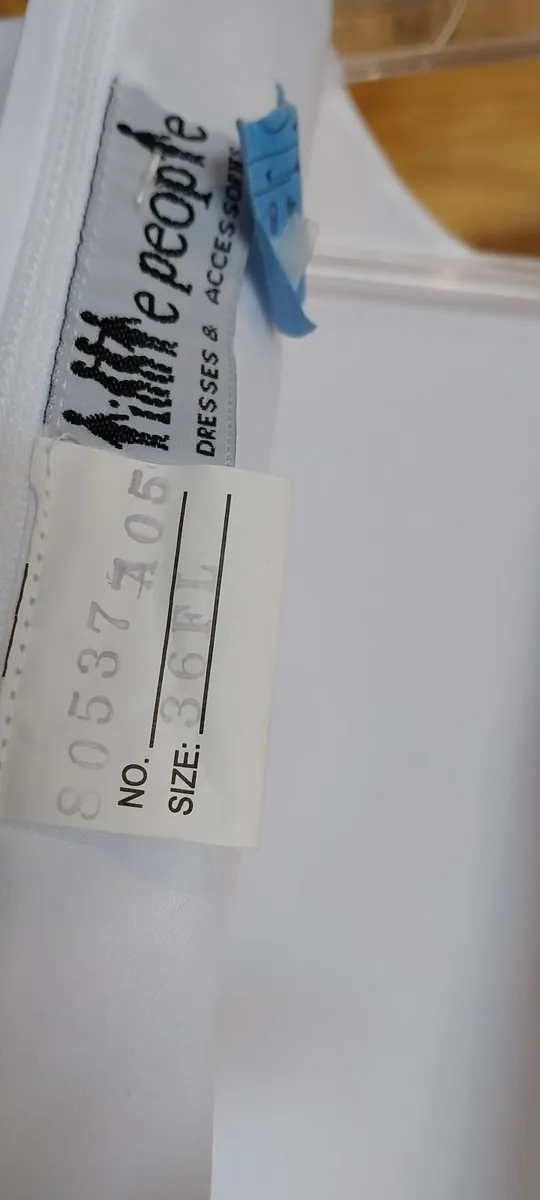 Communion dress - Image 3