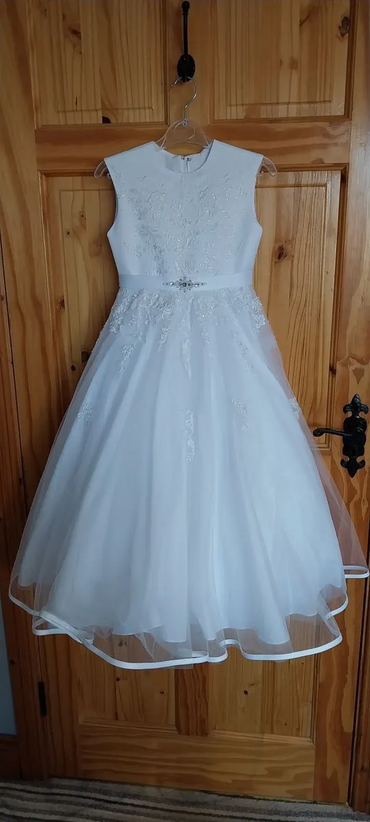 Communion dress - Image 4