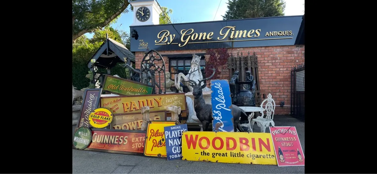 Irish pub memorabilia - Image 2