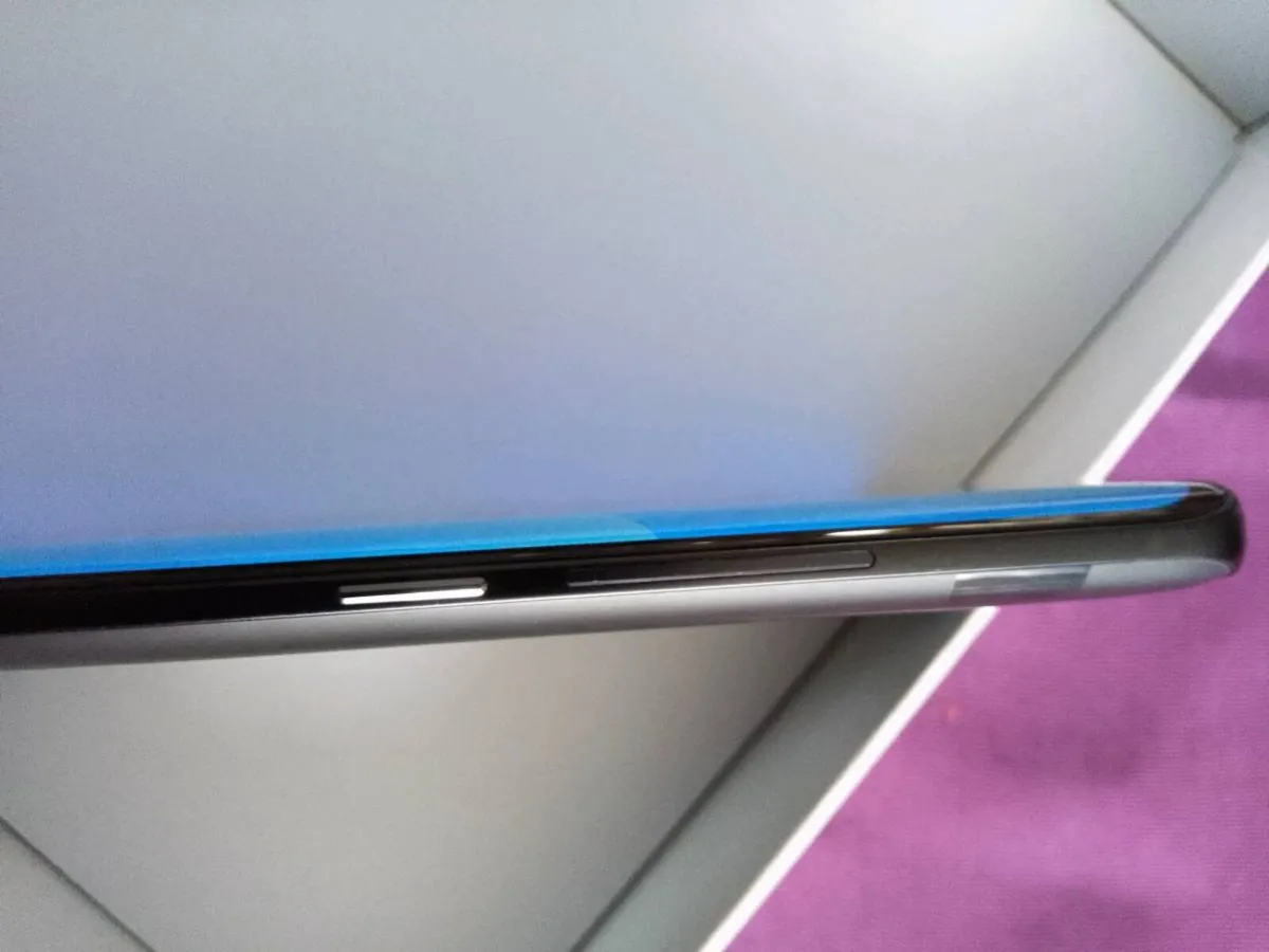 TCL 10 Pro Smartphone - Image 4