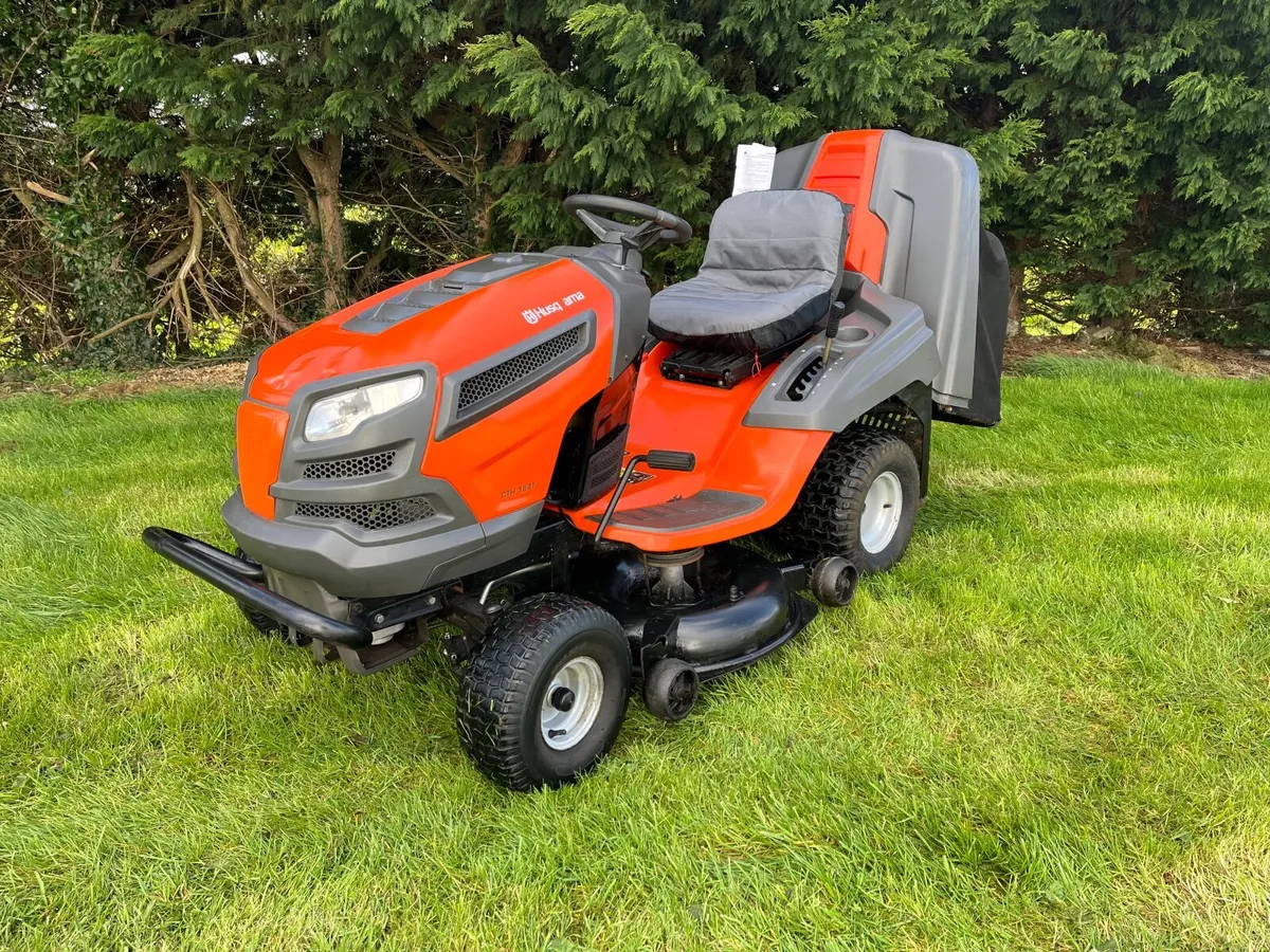 Husqvarna 22hp Hydrostatic ride on lawnmower - Image 4