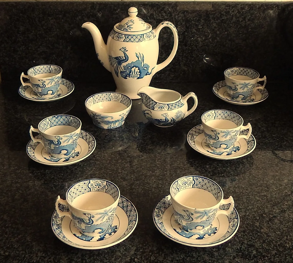 15 Piece Wood & Sons England Yuan Coffee Set - Image 1